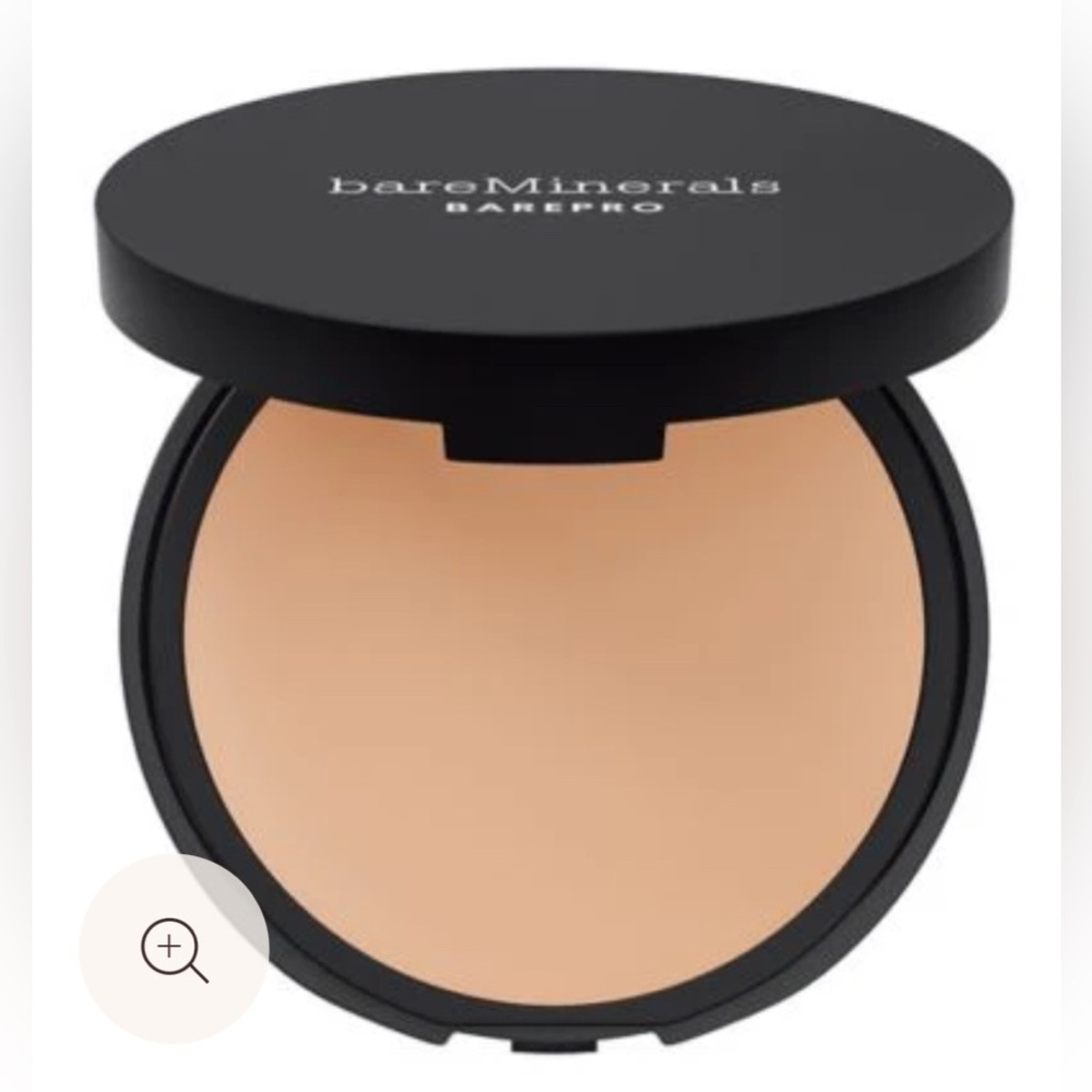 bareMinerals -BAREPRO® 24HR SKIN-PERFECTING POWDER FOUNDATION- LIGHT 22 COOL